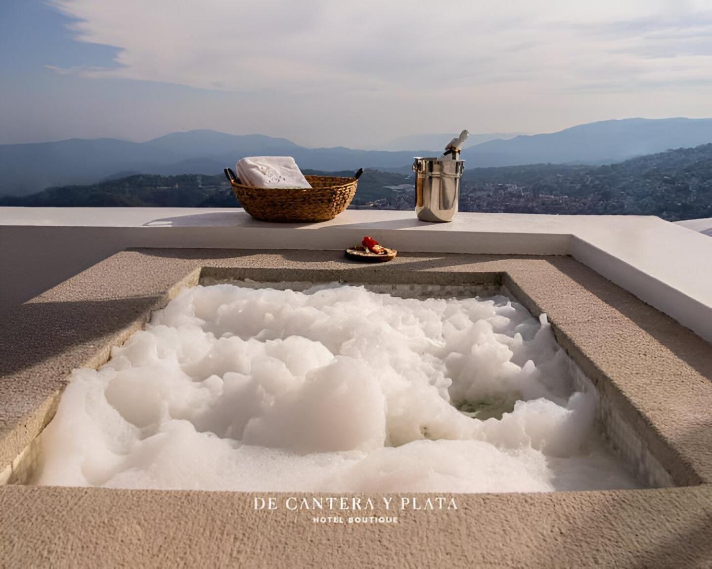 De Cantera Y Plata Hotel Boutique แท็กซ์โก เด อลาร์คอน ภายนอก รูปภาพ