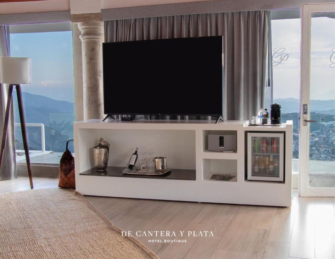 De Cantera Y Plata Hotel Boutique แท็กซ์โก เด อลาร์คอน ภายนอก รูปภาพ